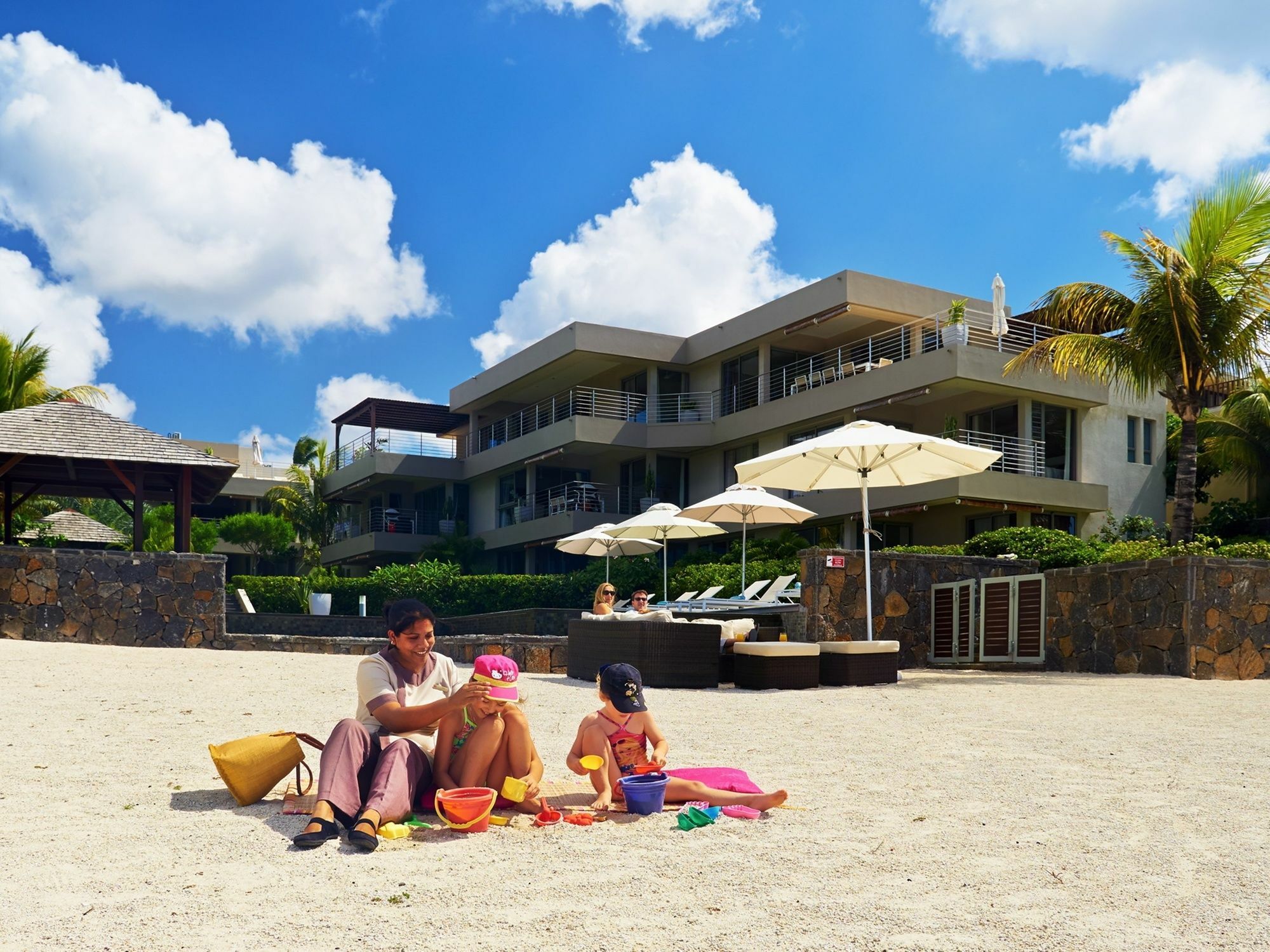 Bon Azur Beachfront Suites & Penthouses With Lov Trou aux Biches Exterior photo
